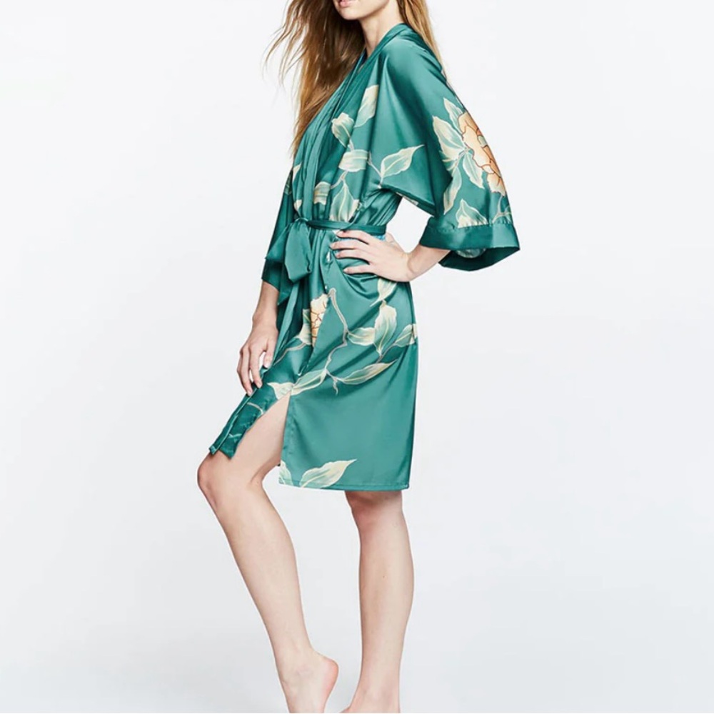 Green Floral Kimono Robe with Sash - Picture 3 of 12